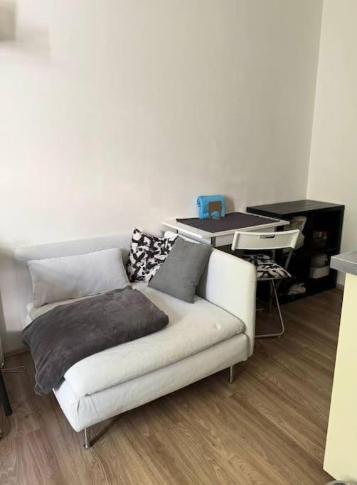 Apartament Cozy Karlin Praga Zewnętrze zdjęcie