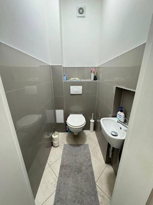 Apartament Cozy Karlin Praga Zewnętrze zdjęcie